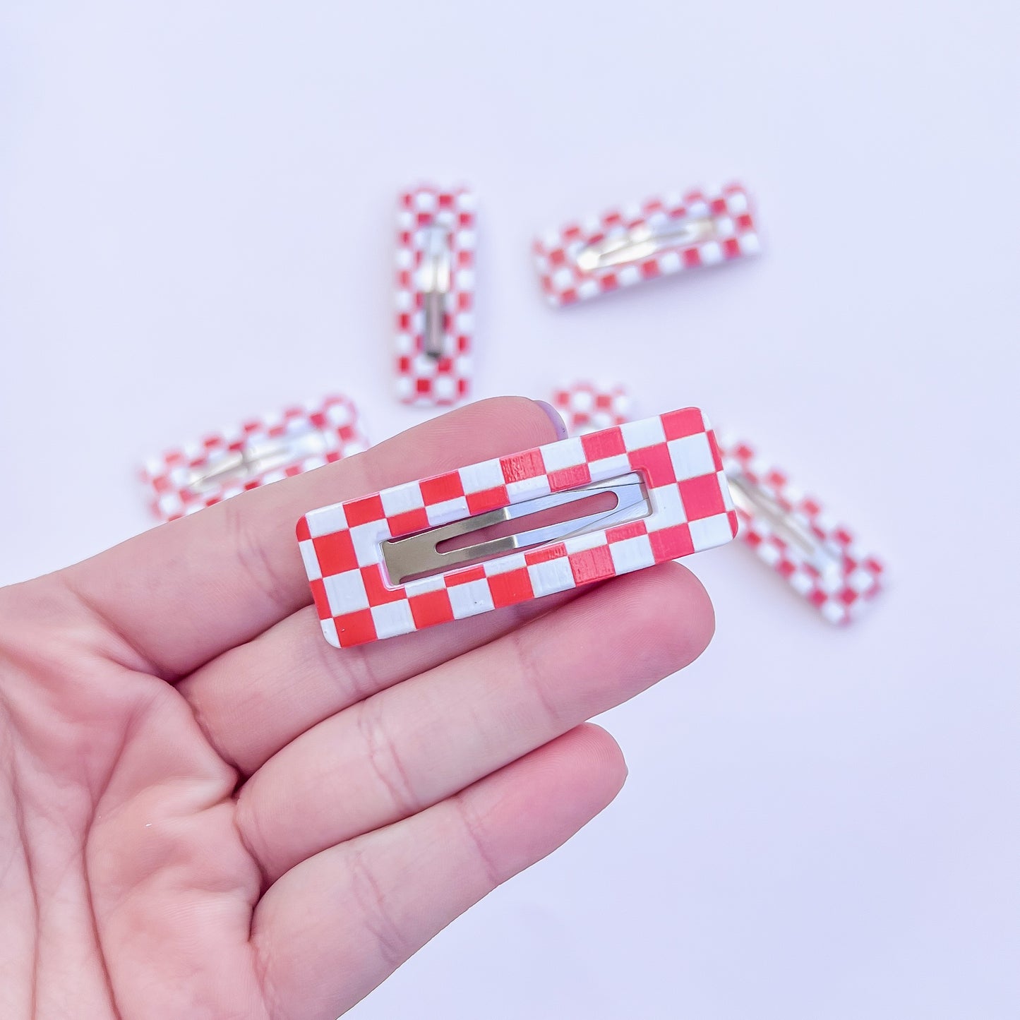 Checkered Clippie - Red